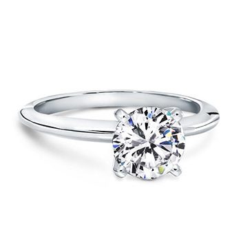 Classic Ring with Basked 4 Prongs Diamond Engagement Solitaire